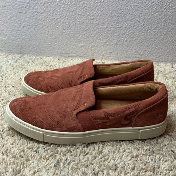Frye Women's Ivy Primrose Slip on Sneaker sz 7.5 - Picture 7 of 13